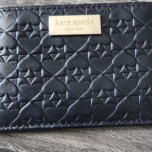 kate spade black quilted heart-embossed card holder with gold plaque